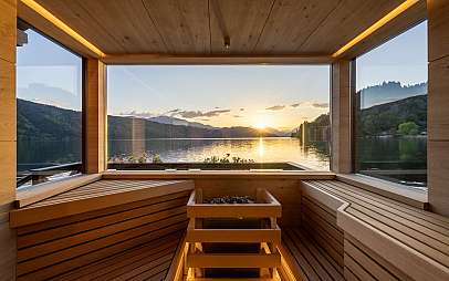 Sauna with lake view