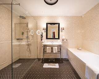 Turmzimmer Seevilla im Hotel Seefischer
