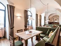 Lindenhof Wirtshaus &amp; Biergarten in Millstatt